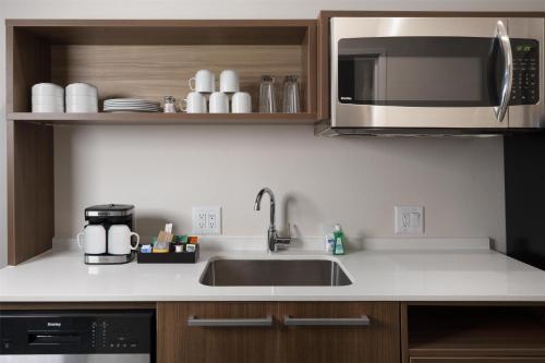 home2 suites by hilton dallas east