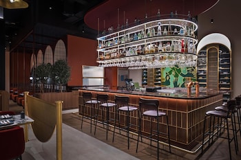 embassy suites by hilton dubai business bay