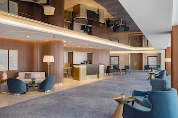 embassy suites by hilton dubai business bay