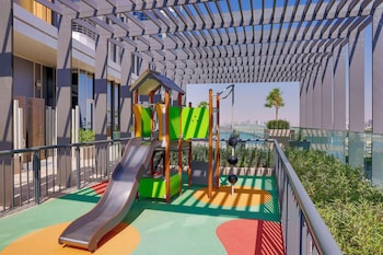 embassy suites by hilton dubai business bay