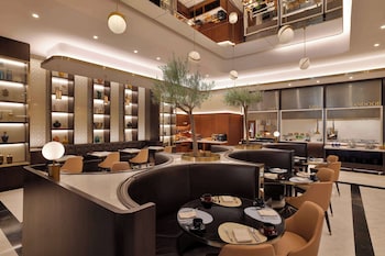 embassy suites by hilton dubai business bay