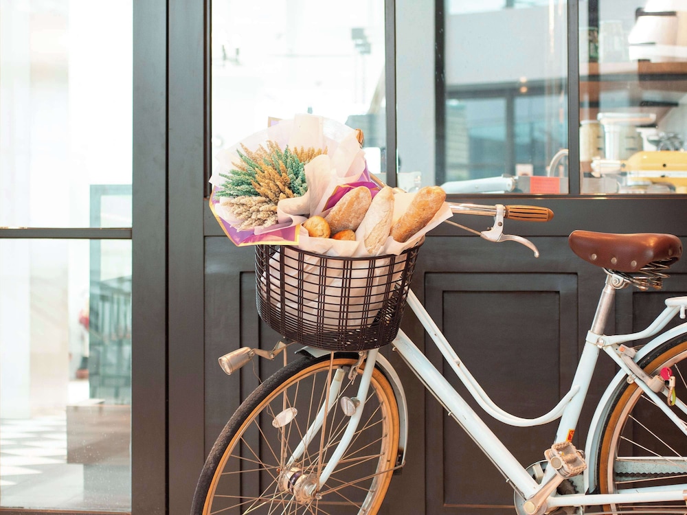 ibis styles manila araneta city