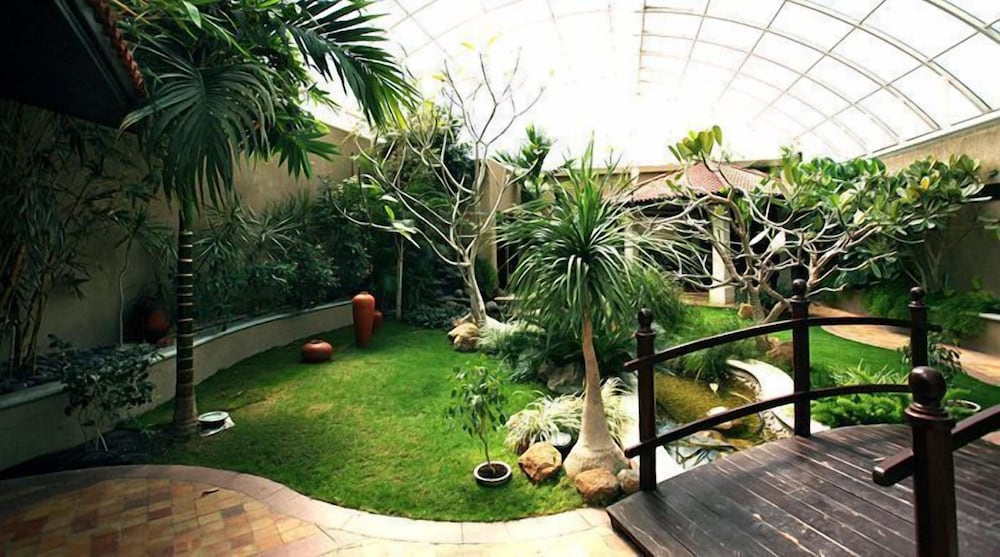 celestia suites at leonia