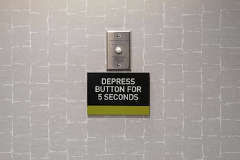 home2 suites by hilton sheboygan