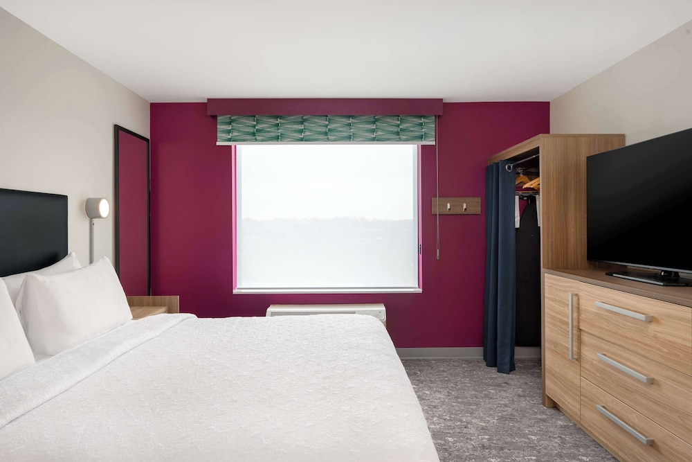 home2 suites by hilton sheboygan