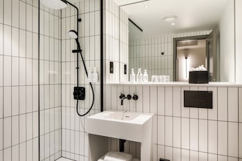 southgate hotel london