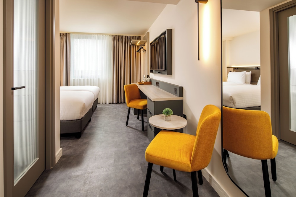 southgate hotel london