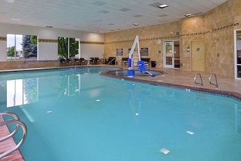hampton inn idaho falls airport
