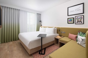 hampton by hilton nuneaton