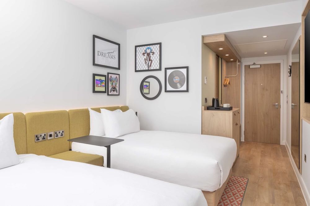 hampton by hilton nuneaton