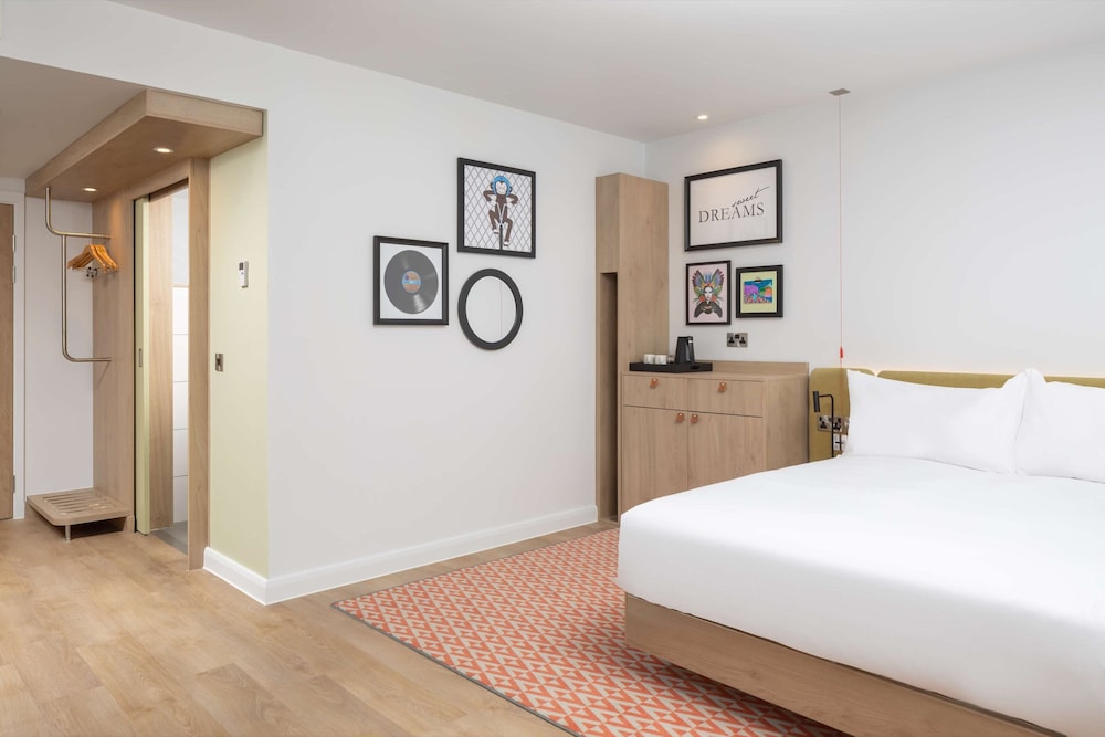 hampton by hilton nuneaton