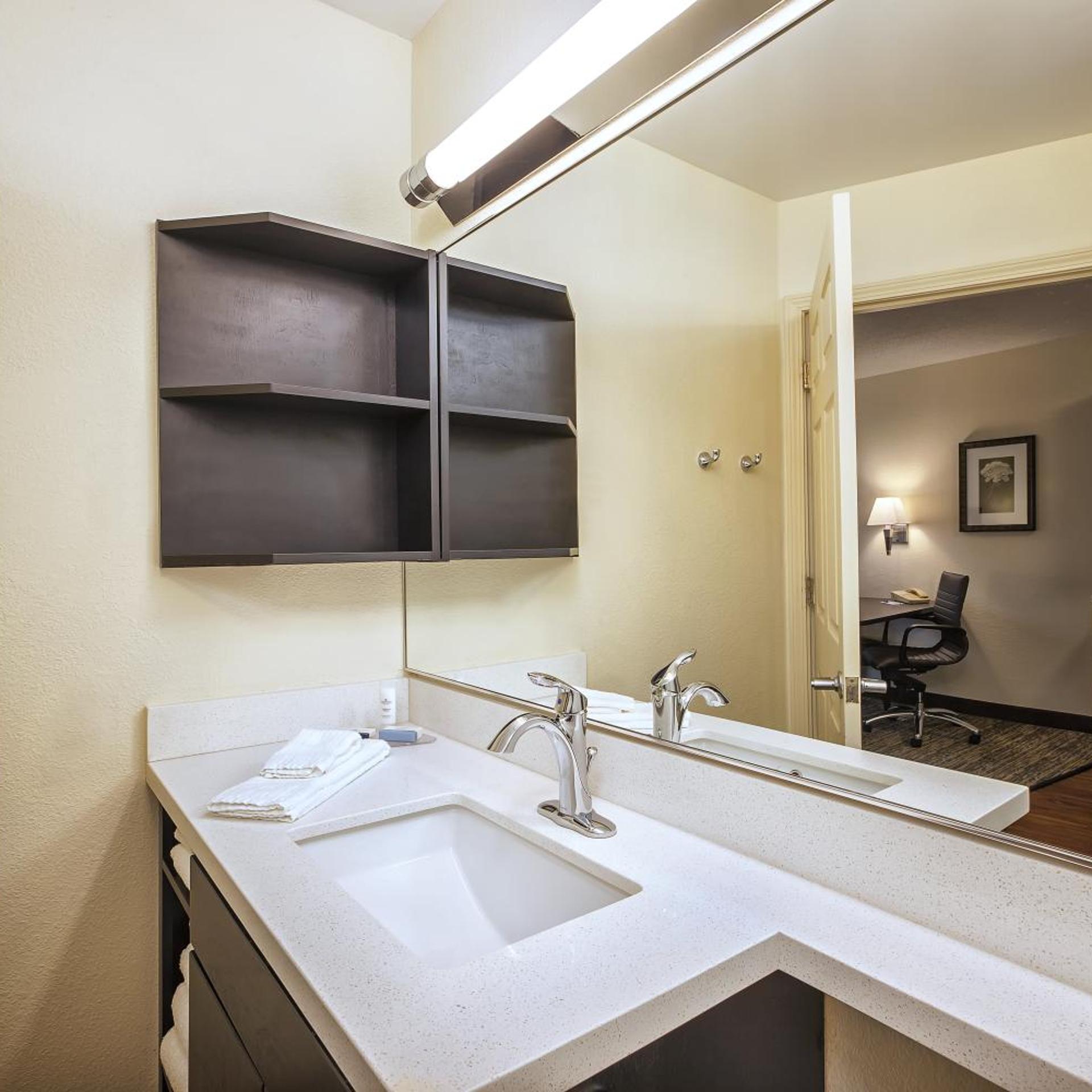 candlewood suites indianapolis by ihg