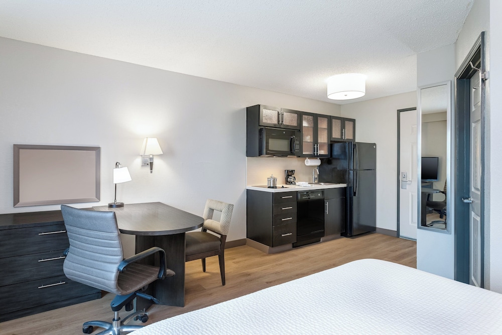 candlewood suites indianapolis by ihg