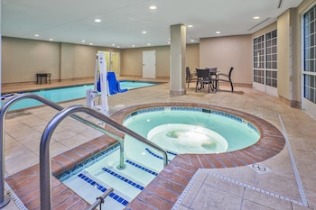 Candlewood Suites Indianapolis By Ihg,Indianapolis>>Indiana,3 star
