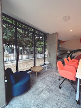 holiday inn express paris poissy