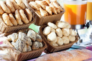 holiday inn express paris poissy