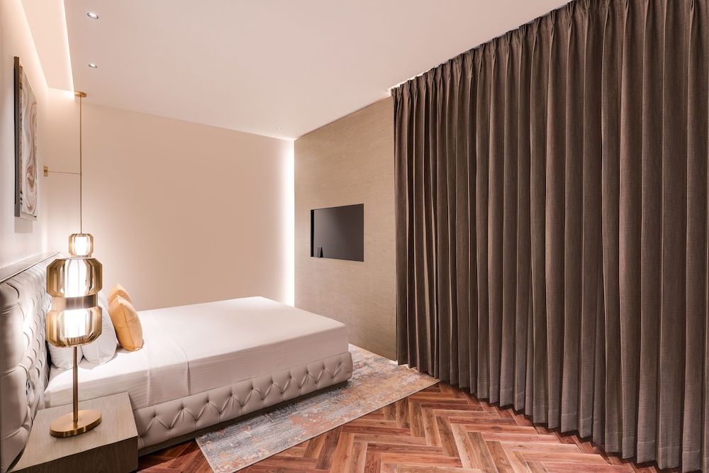 lemon tree hotel hisar