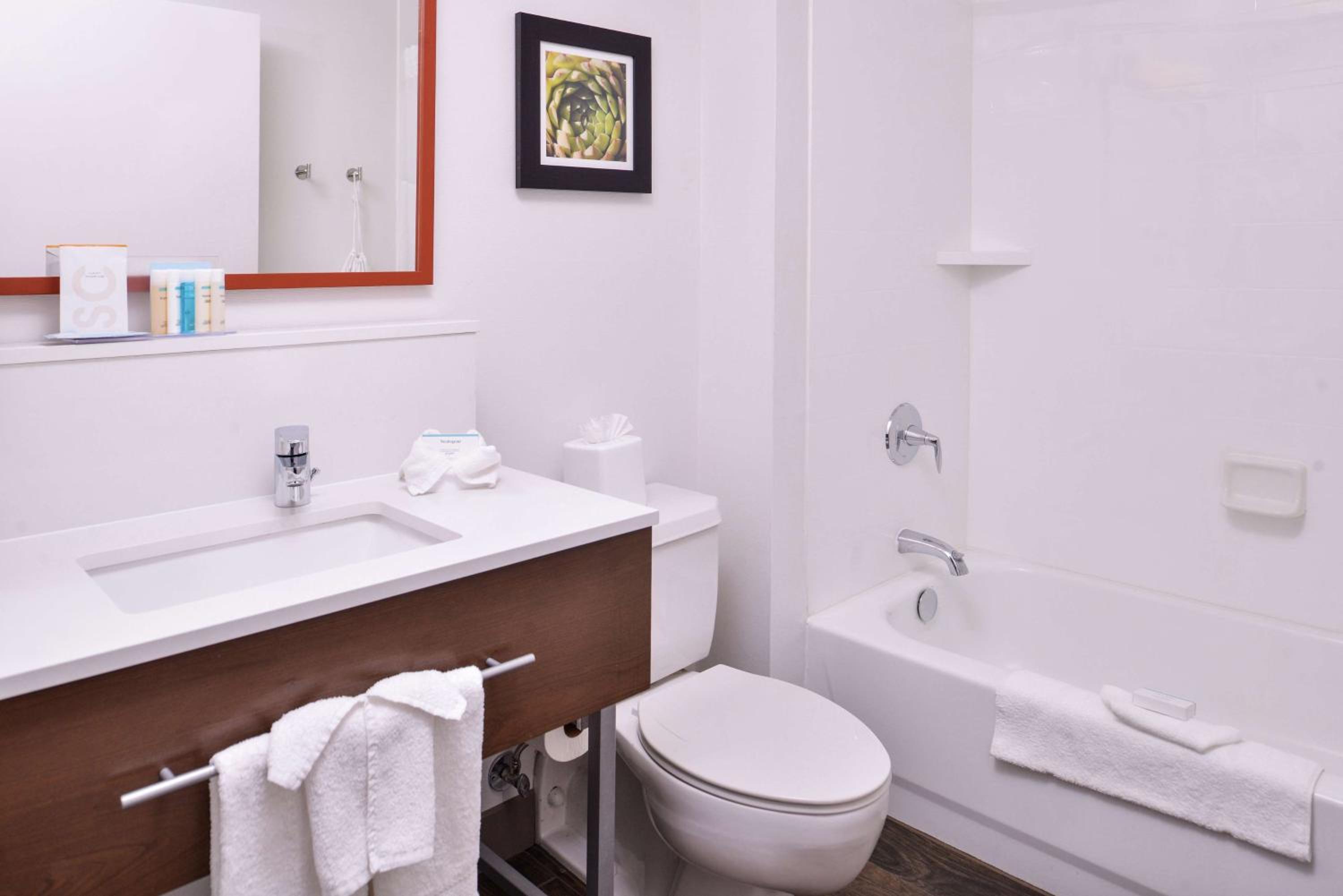 hampton inn albuquerque university midtown