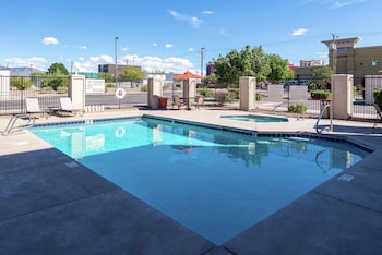 Hampton Inn Albuquerque-University/Midtown,Bernalillo>>Albuquerque,3 star