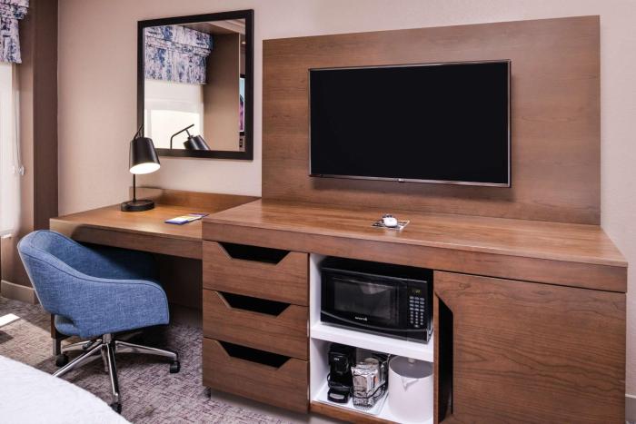 hampton inn albuquerque university midtown