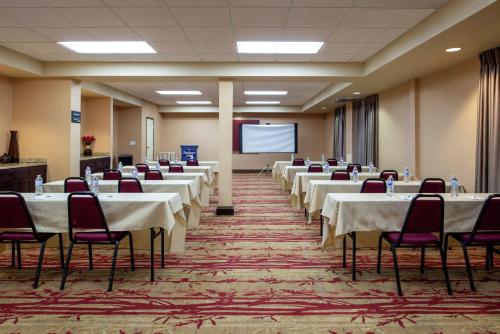 hampton inn albuquerque university midtown