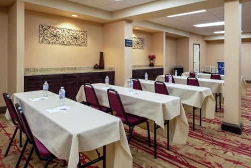hampton inn albuquerque university midtown