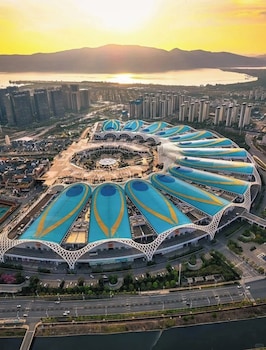 hilton garden inn kunming dianchi