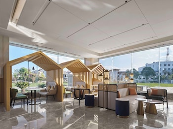 hilton garden inn kunming dianchi