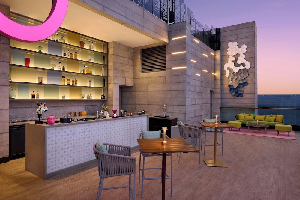 moxy mumbai andheri west
