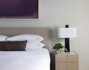 kimpton claret hotel