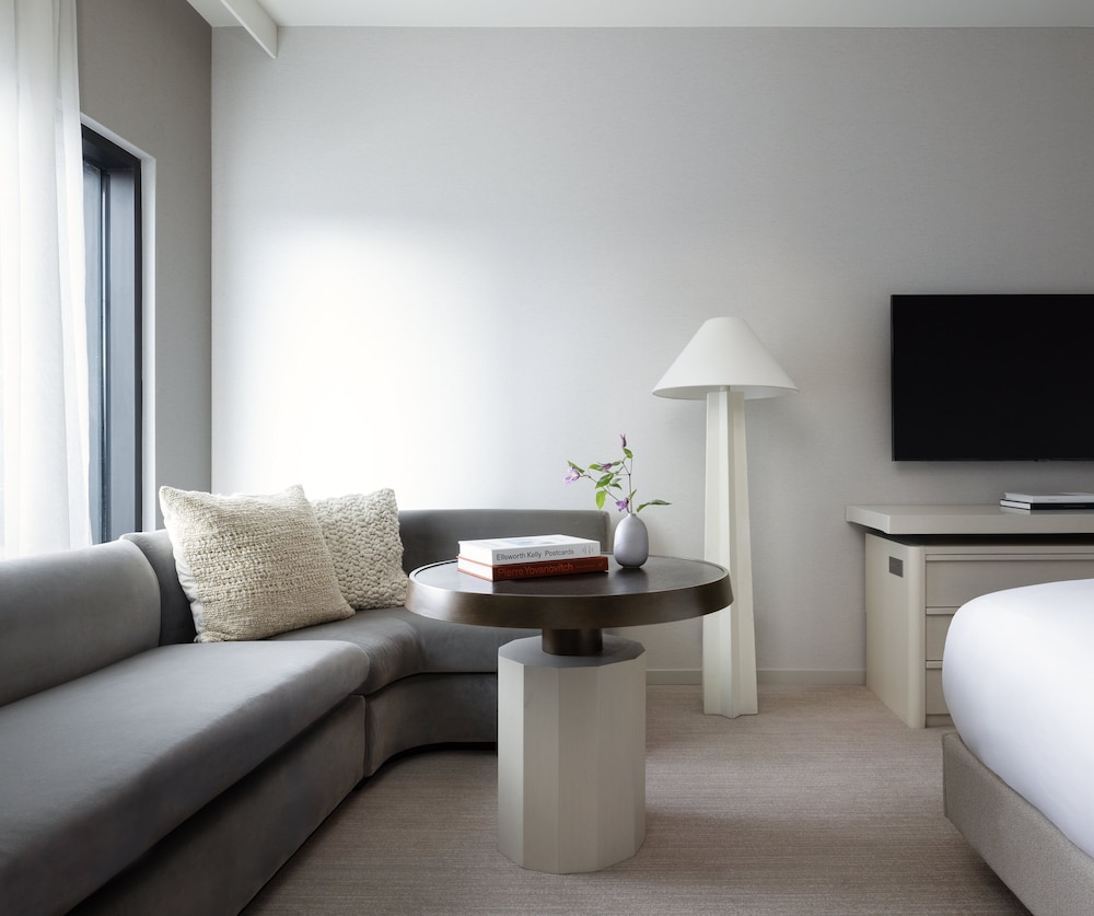 kimpton claret hotel