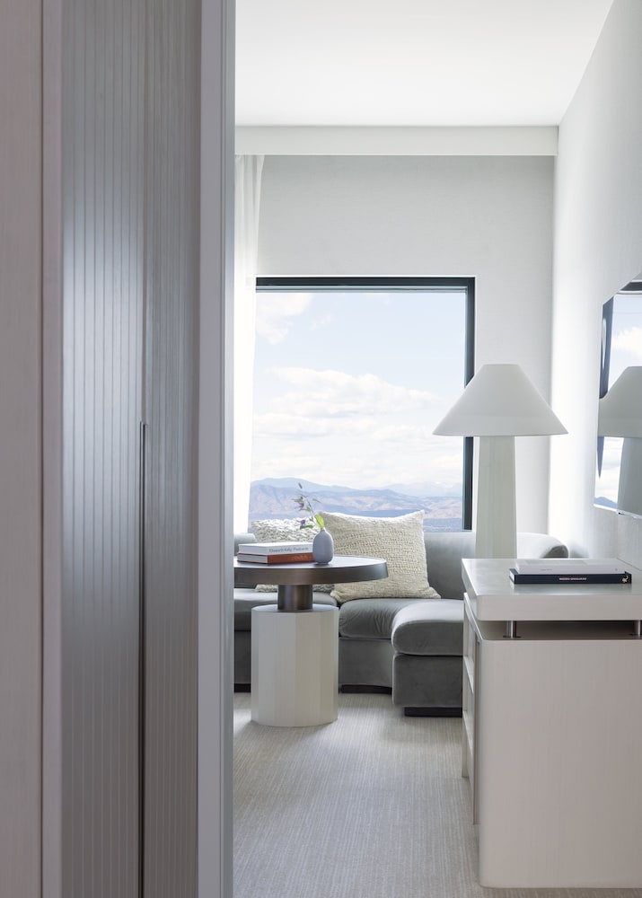 kimpton claret hotel