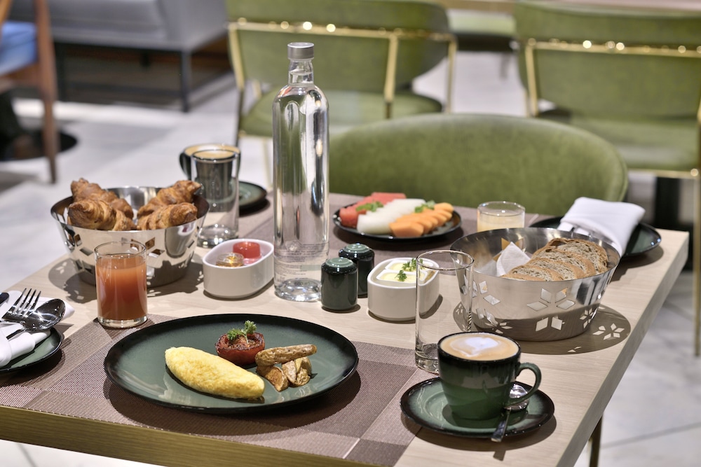 citadines paras square gurugram