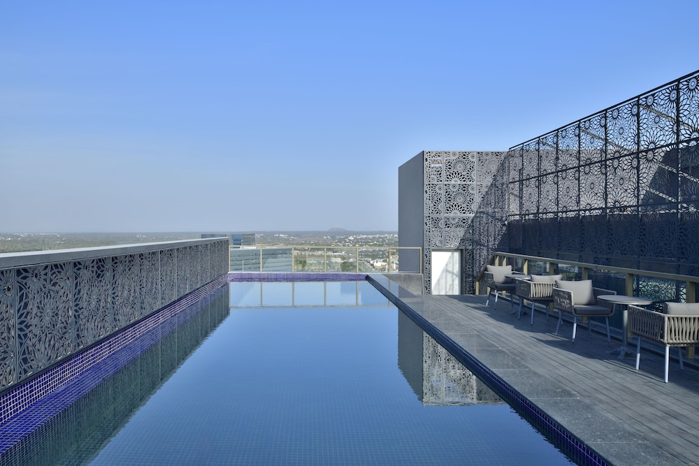 citadines paras square gurugram