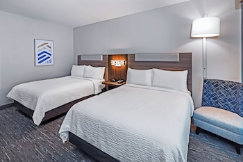 holiday inn express and suites senatobia i 55 an ihg hotel