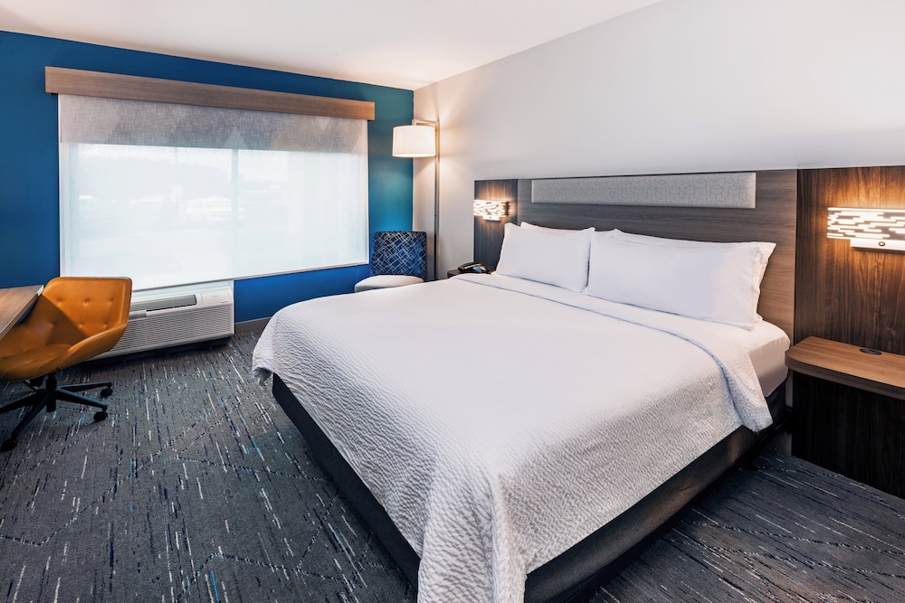 holiday inn express and suites senatobia i 55 an ihg hotel