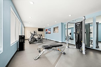 Everhome Suites Huntsville - Research Park,5581 Holmes Avenue,3 star