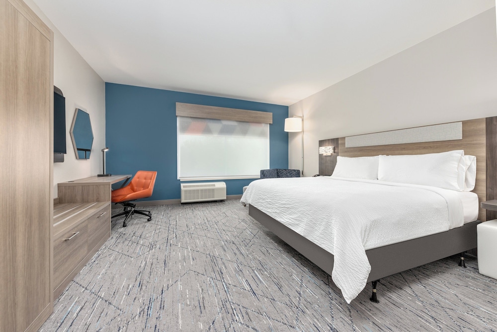 holiday inn express and suites austin airport east