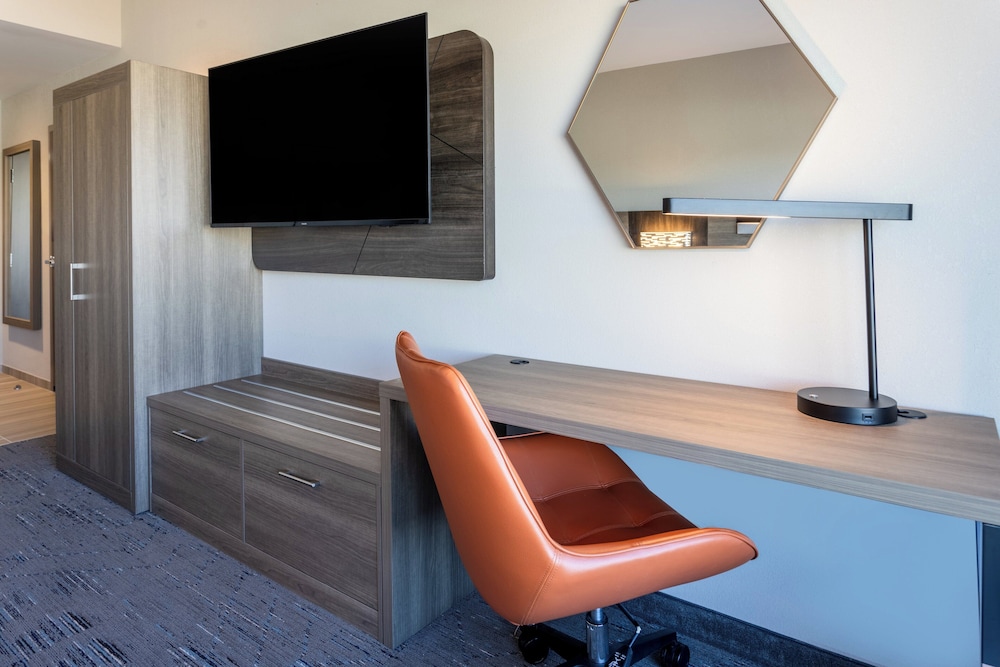 holiday inn express and suites benson