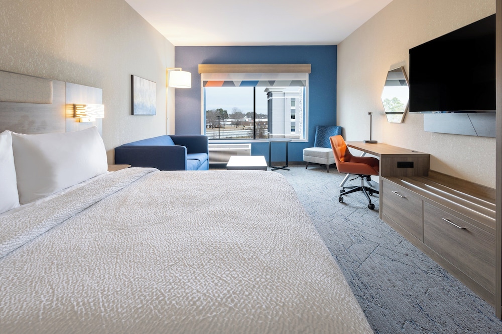 holiday inn express and suites benson