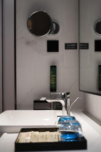 hampton by hilton beijing south railway station
