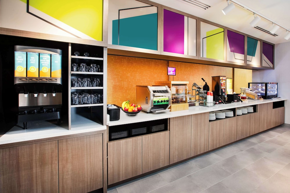 home2 suites by hilton grand rapids northeast