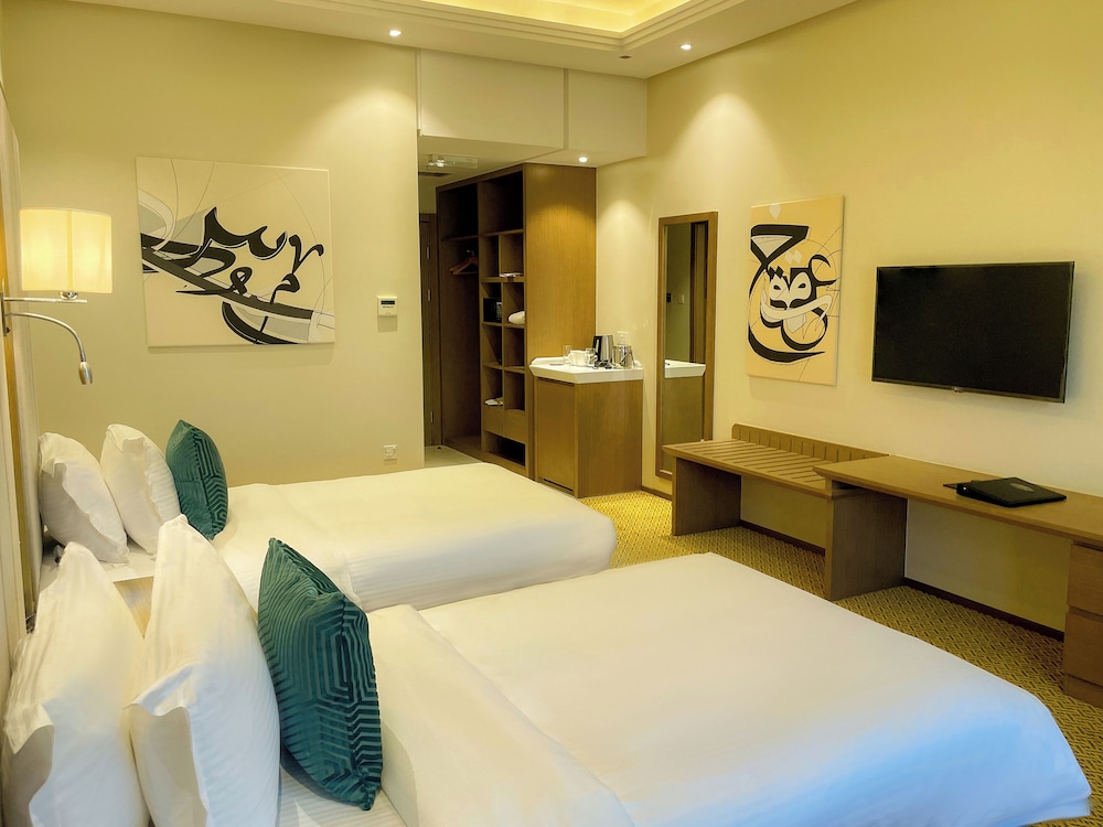 mercure muscat