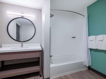 echo suites extended stay by wyndham spartanburg