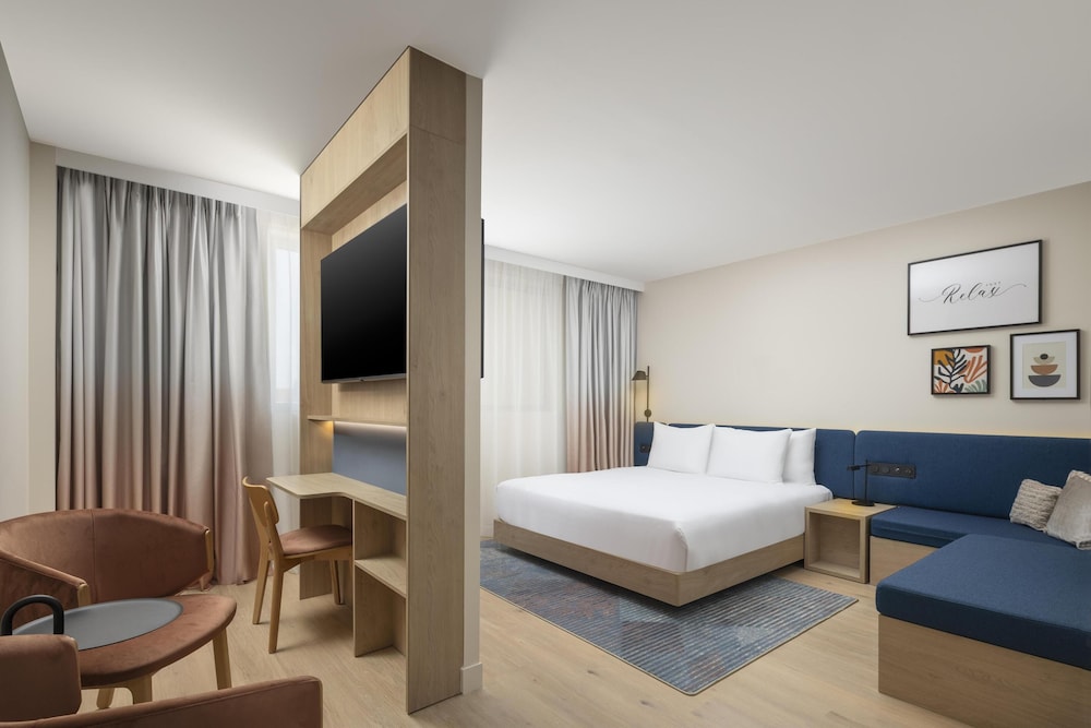 hampton by hilton paris charles de gaulle airport