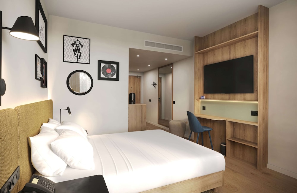 hampton by hilton paris charles de gaulle airport