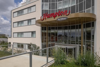 hampton by hilton paris charles de gaulle airport