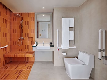 hilton garden inn rayong