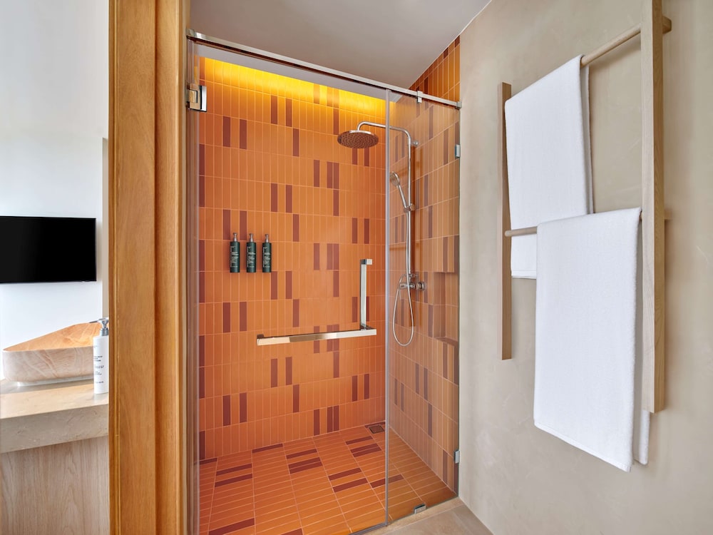 hilton garden inn rayong