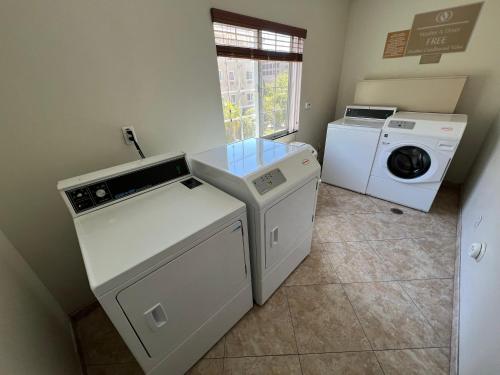 Candlewood Suites Lax Hawthorne By Ihg,El Camino Village>>California,3 star